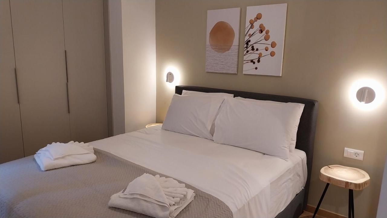 Uni Island - City Heart Suites كاندية المظهر الخارجي الصورة