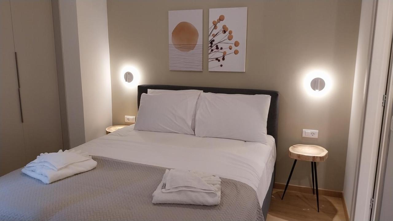 Uni Island - City Heart Suites كاندية المظهر الخارجي الصورة