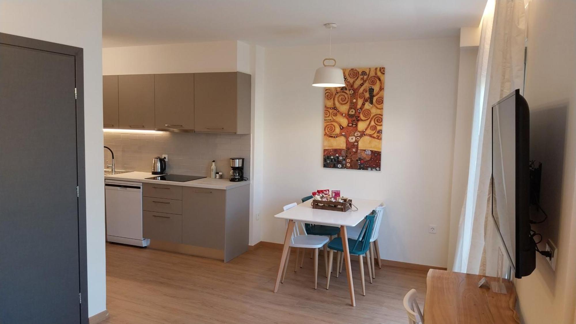 Uni Island - City Heart Suites كاندية المظهر الخارجي الصورة