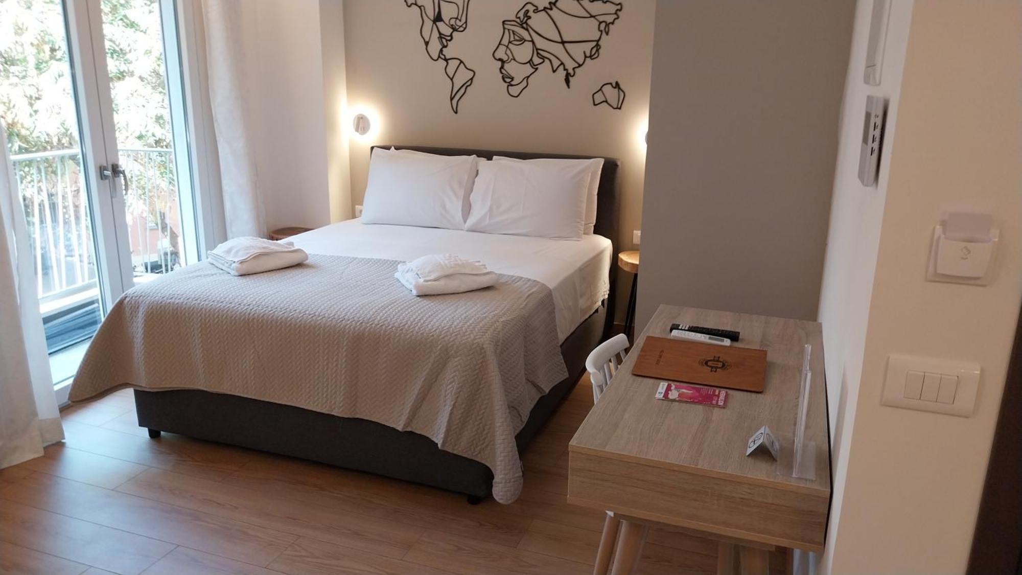Uni Island - City Heart Suites كاندية المظهر الخارجي الصورة