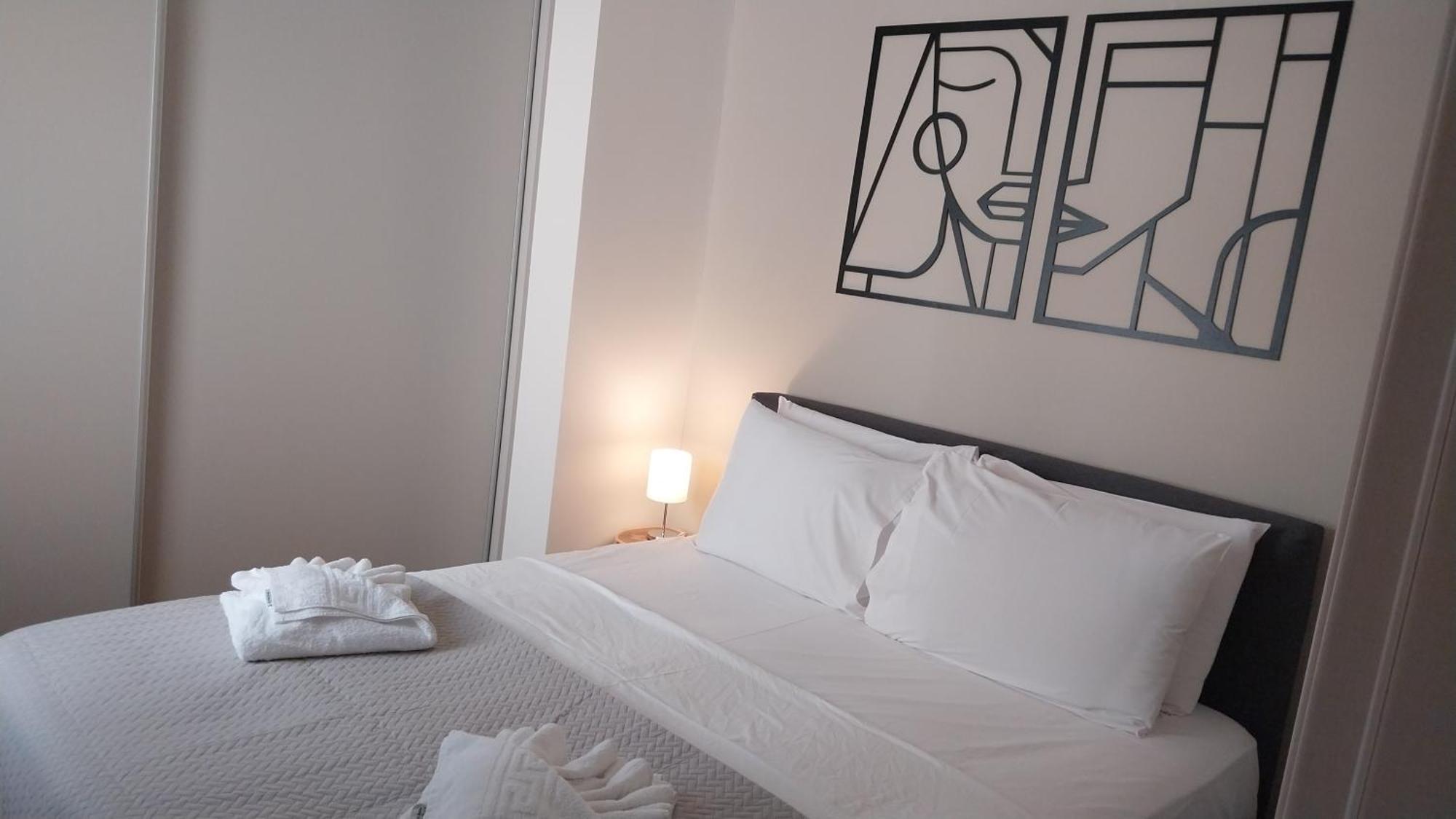 Uni Island - City Heart Suites كاندية المظهر الخارجي الصورة